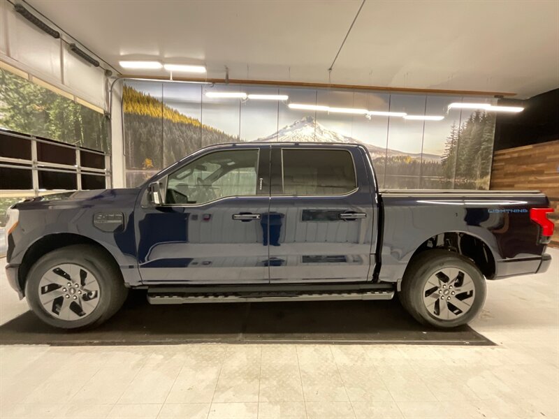2022 Ford F-150 Lightning Lariat  AWD /Dual E Motor/ 600 MILES  / LOCAL TRUCK / Lariat Pkg / Leather / ONLY 600 MILES - Photo 3 - Gladstone, OR 97027