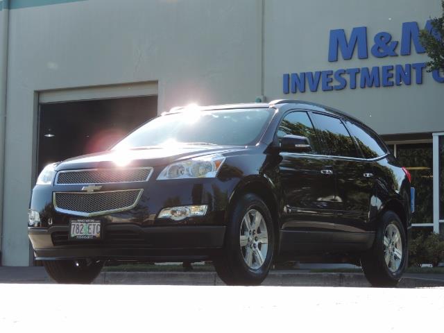 2010 Chevrolet Traverse LT ALL Wheel Drive / 8-seater / ONLY 67,000 MILES   - Photo 1 - Portland, OR 97217
