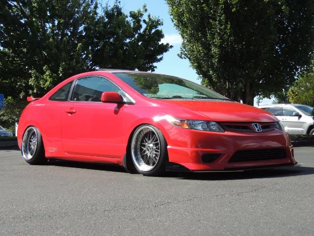 2008 Honda Civic Si Coupe 6 Speed Manual / WHEELS EXHAUST / LOWERED   - Photo 2 - Portland, OR 97217