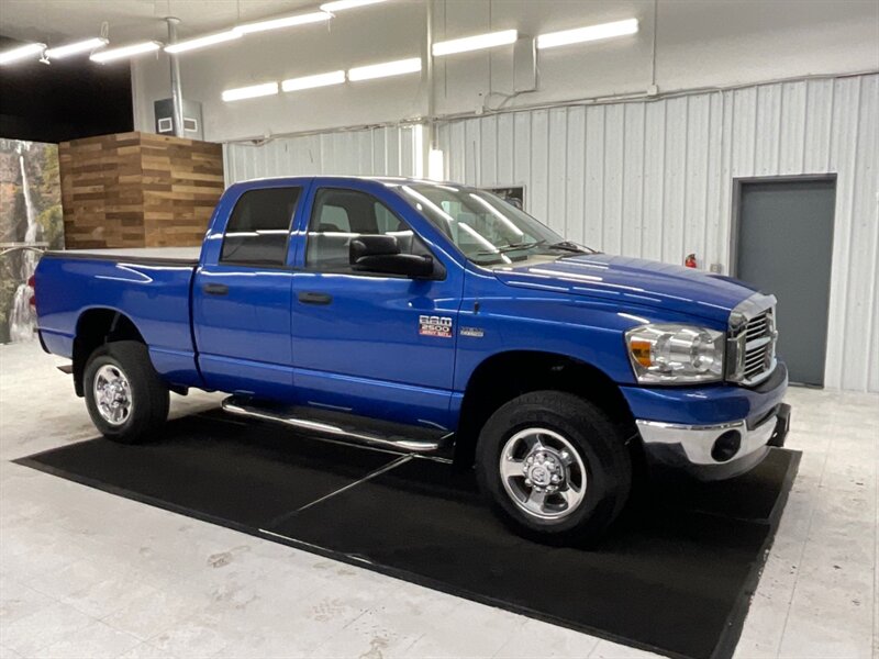 2008 Dodge Ram 2500 Big Horn 4X4 / 5.7L V8 HEMI /1-OWNER/ 79,000 MILES  / 1-OWNER LOCAL OREGON TRUCK / RUST FREE / Quad Cab 4-Door - Photo 2 - Gladstone, OR 97027