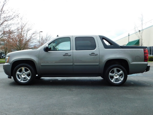2009 Chevrolet Avalanche LT 4WD 5.3Liter Pickup LOW MILES EXCL COND   - Photo 4 - Portland, OR 97217