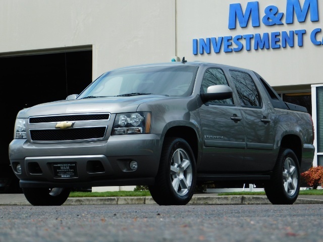 2009 Chevrolet Avalanche LT 4WD 5.3Liter Pickup LOW MILES EXCL COND   - Photo 1 - Portland, OR 97217