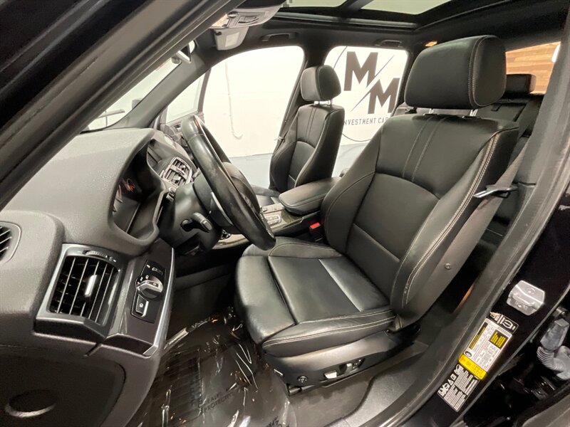 2014 BMW X3 xDrive35i AWD / LEATHER / SUNROOF / Pano Sunroof  / LOCAL RUST FREE - Photo 12 - Gladstone, OR 97027