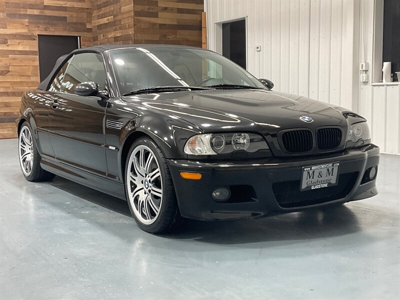 2005 BMW M3 Convertible / 3.2L 6Cyl / 6-SPEED MANUAL/69K MILES  / Leather Heated Seats / Navigation / BRAND NEW TIRES / ZERO RUST