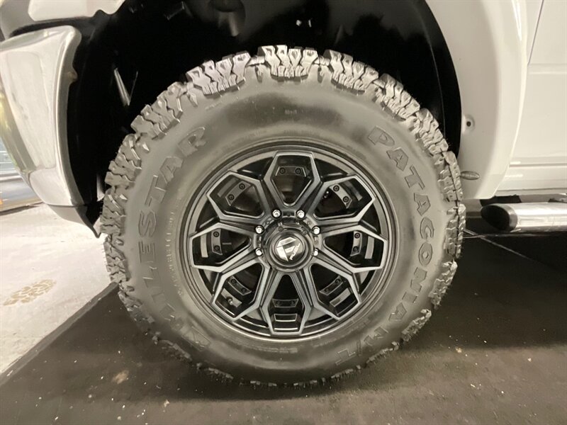 2011 RAM 3500 ST Crew Cab 4X4 / 6.7L DIESEL / 6-SPEED / LIFTED  / 1-TON / SWB / LIFTED w. BRAND NEW 35 " MUD TIRES & 18 " FUEL WHEELS / 146,000 MILES - Photo 22 - Gladstone, OR 97027