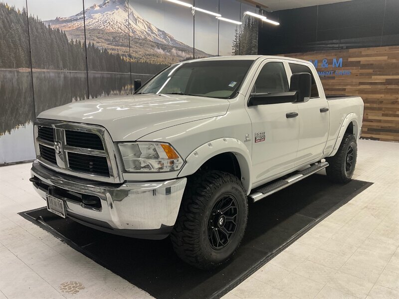 2011 RAM 3500 ST Crew Cab 4X4 / 6.7L DIESEL / 6-SPEED / LIFTED  / 1-TON / SWB / LIFTED w. BRAND NEW 35 " MUD TIRES & 18 " FUEL WHEELS / 146,000 MILES - Photo 41 - Gladstone, OR 97027