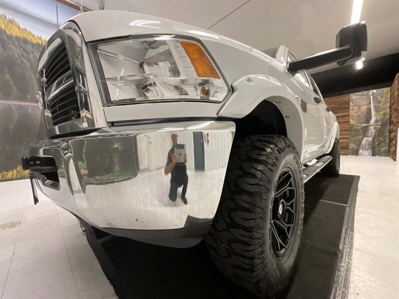 2011 RAM 3500 ST Crew Cab 4X4 / 6.7L DIESEL / 6-SPEED / LIFTED  / 1-TON / SWB / LIFTED w. BRAND NEW 35 " MUD TIRES & 18 " FUEL WHEELS / 146,000 MILES - Photo 42 - Gladstone, OR 97027