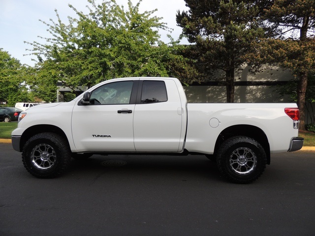 2013 Toyota Tundra Quad Cab/ 4WD/ 8Cyl/4.6Liter / 1,238 miles/ LIFTED   - Photo 3 - Portland, OR 97217