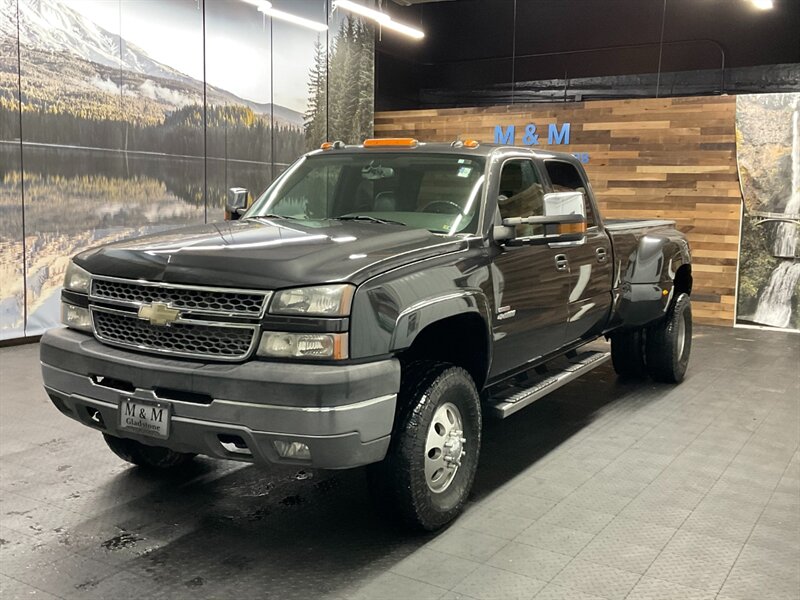 2005 Chevrolet Silverado 3500 LT Crew Cab 4X4/ 6.6L DIESEL /DUALLY / 73,000 MILE  DURAMAX DIESEL / DUALLY / RUST FREE / LONG BED / ONLY 73K MILES / SHARP & CLEAN !! - Photo 25 - Gladstone, OR 97027