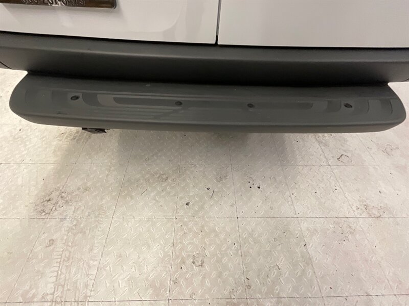 2020 Mercedes-Benz Sprinter 2500 CARGO VAN / 3.0L V6 DIESEL / 1,700 MILES / HIGH ROOF w. 144 " WB / LIKE NEW - Photo 24 - Gladstone, OR 97027