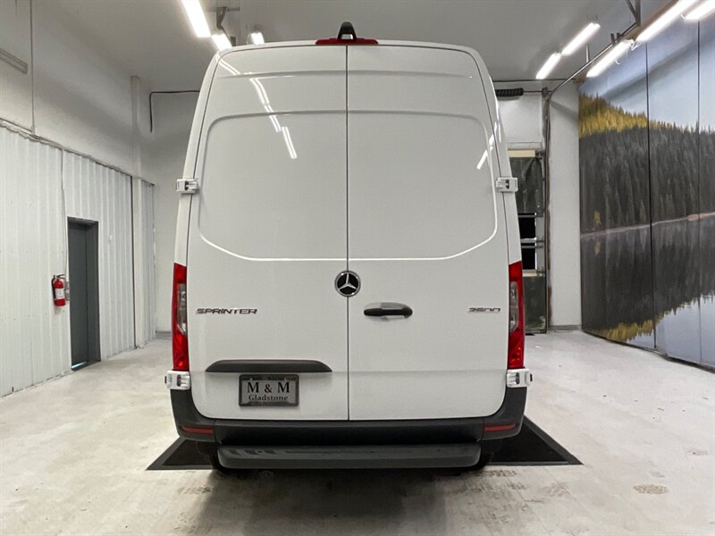 2020 Mercedes-Benz Sprinter 2500 CARGO VAN / 3.0L V6 DIESEL / 1,700 MILES / HIGH ROOF w. 144 " WB / LIKE NEW - Photo 6 - Gladstone, OR 97027