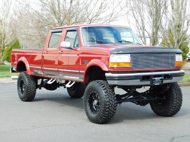 1997 Ford F-350 XLT / Crew Cab / 7.3L DIESEL / LIFTED LIFTED   - Photo 2 - Portland, OR 97217