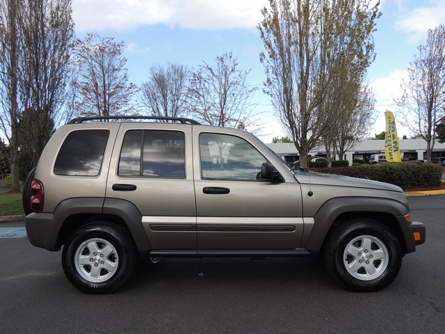 2007 Jeep Liberty Sport / 4X4 / Automatic / 6Cyl / Excel Cond   - Photo 4 - Portland, OR 97217