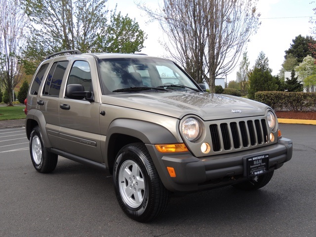 2007 Jeep Liberty Sport / 4X4 / Automatic / 6Cyl / Excel Cond   - Photo 2 - Portland, OR 97217