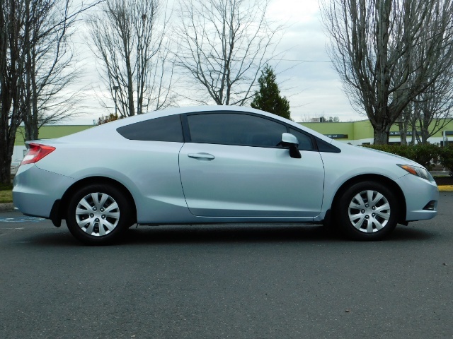 2012 Honda Civic LX Coupe 2Dr / Automatic / Excel Cond   - Photo 4 - Portland, OR 97217