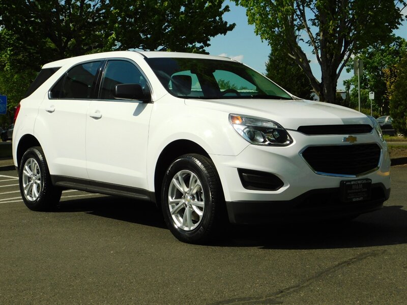 2017 Chevrolet Equinox LS Sport Utility AWD / 1-OWNER /  22,000 MILES   - Photo 2 - Portland, OR 97217