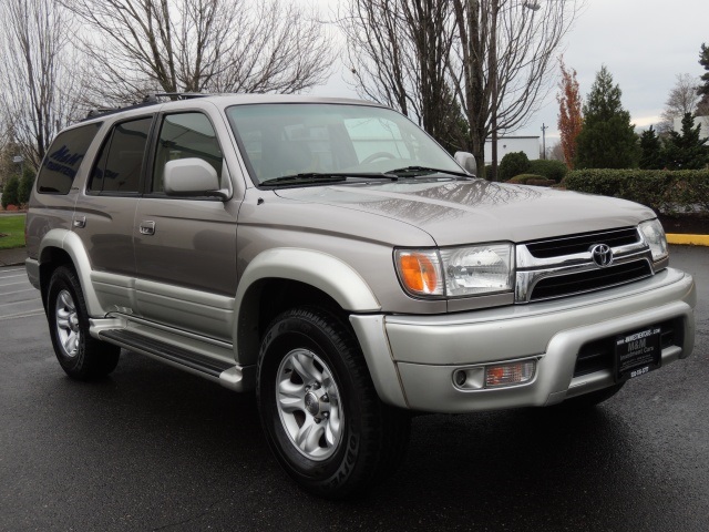 2001 Toyota 4Runner Limited   - Photo 2 - Portland, OR 97217