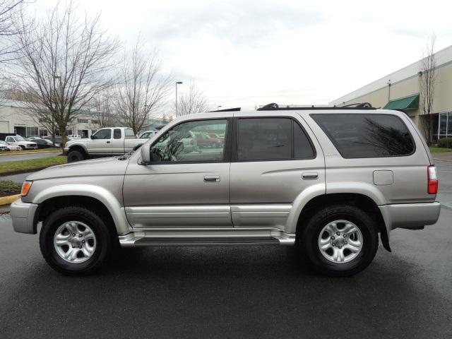 2001 Toyota 4Runner Limited   - Photo 3 - Portland, OR 97217