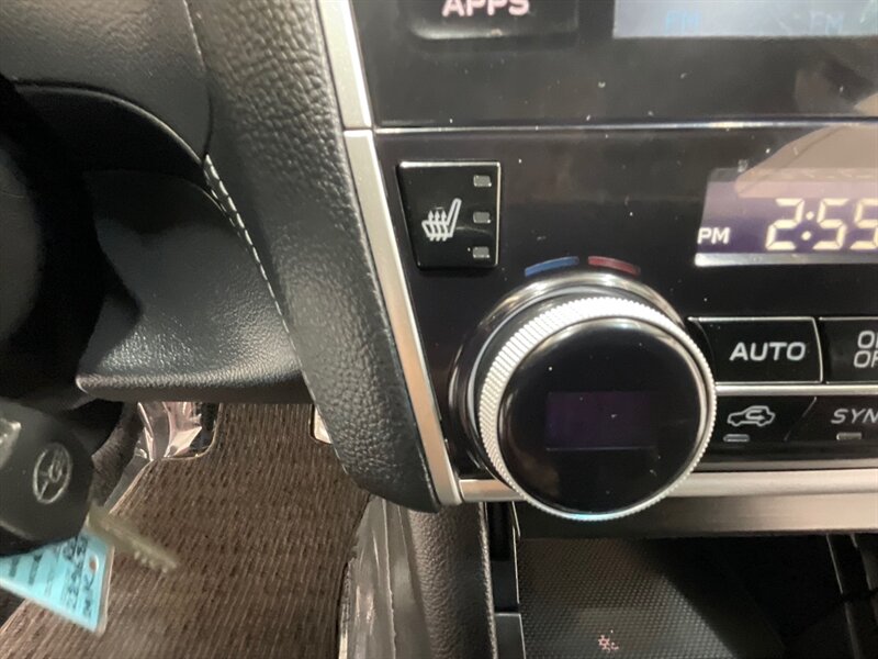 2019 Subaru Outback 2.5i Premium / 1-OWNER/Heated Seats/ 29,000 MILES   - Photo 20 - Gladstone, OR 97027