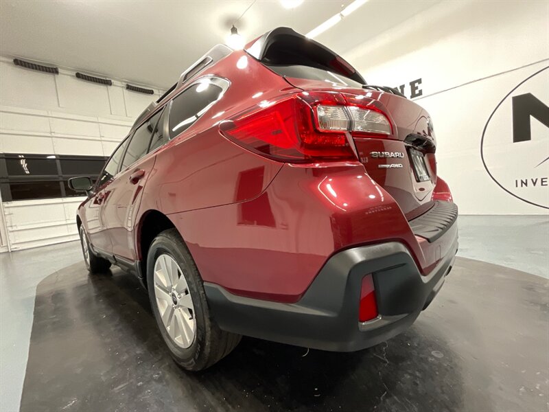 2019 Subaru Outback 2.5i Premium / 1-OWNER/Heated Seats/ 29,000 MILES   - Photo 51 - Gladstone, OR 97027
