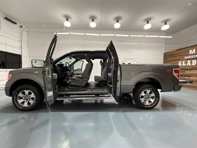 2013 Ford F-150 STX 4X4 / 5.0L V8 / 1-OWNER LOCAL / 6.5FT BED  / ZERO RUST - Photo 5 - Gladstone, OR 97027