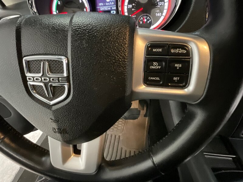 2013 Dodge Durango R/T Sport Utility / 5.7L V8 HEMI / Leather  / Navigation & Backup Camera / Leather & Heated Seats / Sunroof / CUSTOM WHEELS / 3RD ROW SEAT - Photo 44 - Gladstone, OR 97027