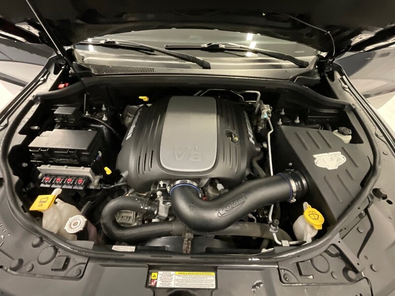 2013 Dodge Durango R/T Sport Utility / 5.7L V8 HEMI / Leather  / Navigation & Backup Camera / Leather & Heated Seats / Sunroof / CUSTOM WHEELS / 3RD ROW SEAT - Photo 46 - Gladstone, OR 97027