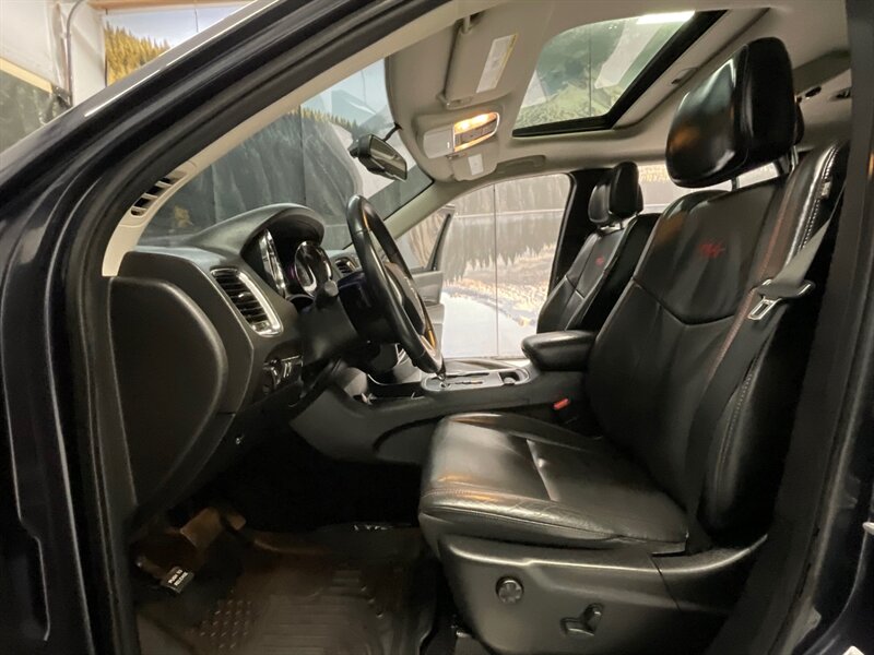 2013 Dodge Durango R/T Sport Utility / 5.7L V8 HEMI / Leather  / Navigation & Backup Camera / Leather & Heated Seats / Sunroof / CUSTOM WHEELS / 3RD ROW SEAT - Photo 34 - Gladstone, OR 97027