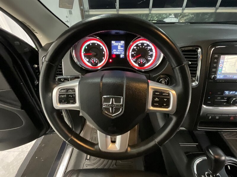 2013 Dodge Durango R/T Sport Utility / 5.7L V8 HEMI / Leather  / Navigation & Backup Camera / Leather & Heated Seats / Sunroof / CUSTOM WHEELS / 3RD ROW SEAT - Photo 39 - Gladstone, OR 97027