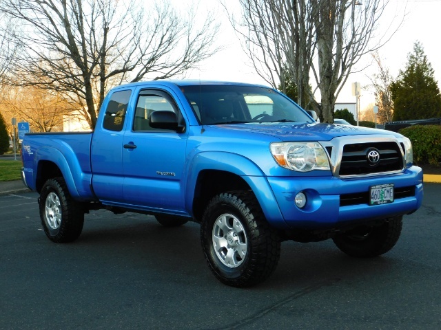 2006 Toyota Tacoma V6 4WD 4dr X-Cab Lifted 3” RR DIF 2-Owner Navigati   - Photo 2 - Portland, OR 97217
