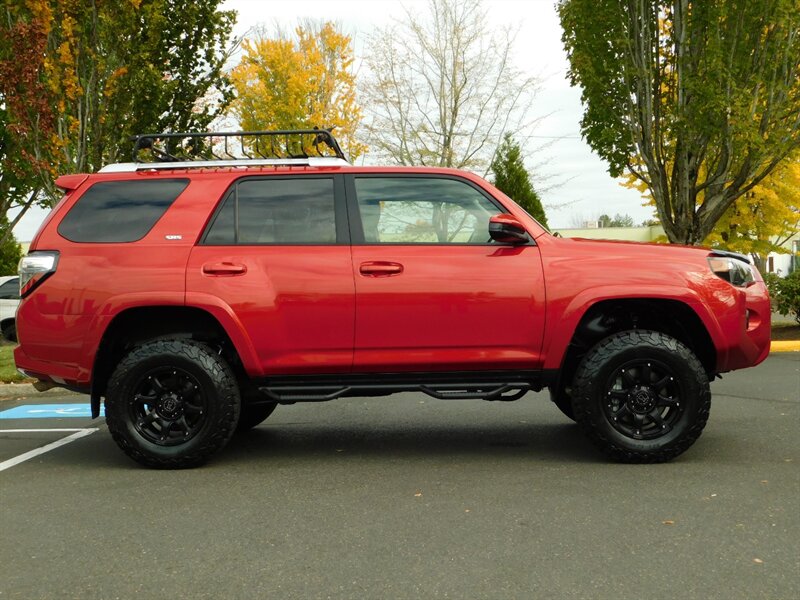 2014 Toyota 4Runner SR5 4X4 / 3RD ROW SEAT / 1-OWNER / LIFTED LIFTED   - Photo 4 - Portland, OR 97217