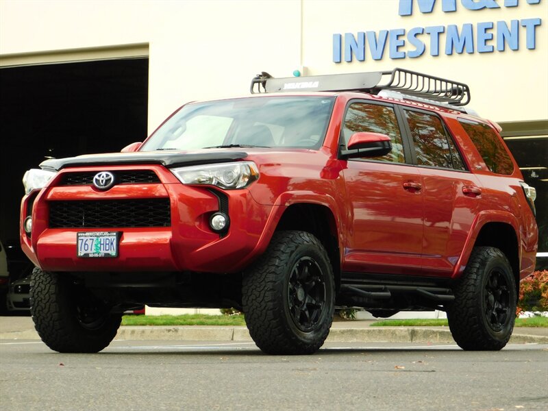2014 Toyota 4Runner SR5 4X4 / 3RD ROW SEAT / 1-OWNER / LIFTED LIFTED   - Photo 1 - Portland, OR 97217