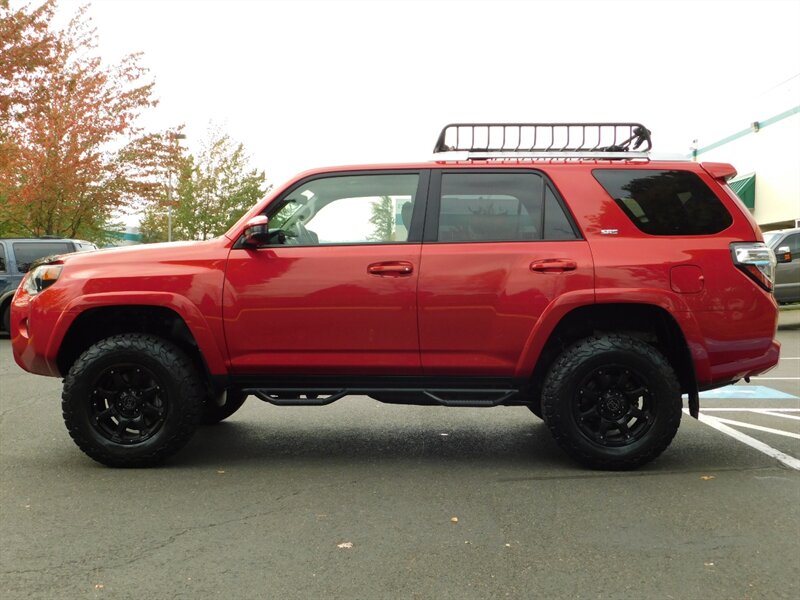 2014 Toyota 4Runner SR5 4X4 / 3RD ROW SEAT / 1-OWNER / LIFTED LIFTED   - Photo 3 - Portland, OR 97217