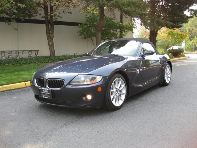 2005 BMW Z4 2.5i/ Convertible / 6-Speed Manual   - Photo 1 - Portland, OR 97217