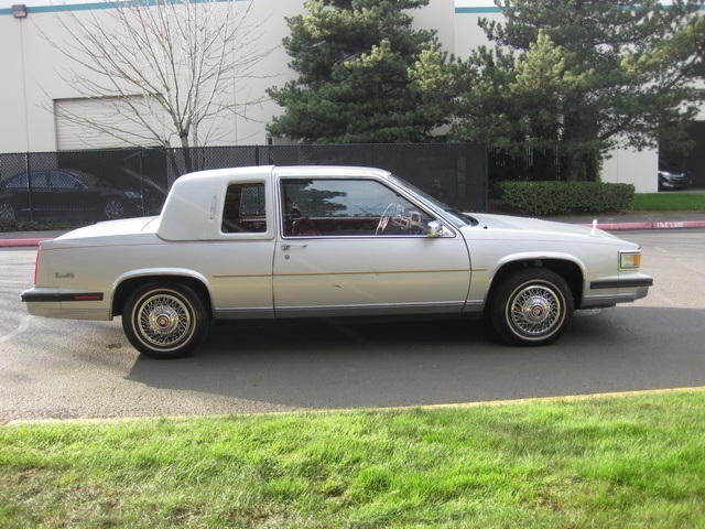 1985 Cadillac DeVille DeVille   - Photo 4 - Portland, OR 97217