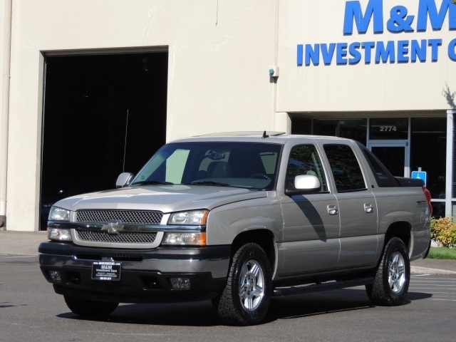 2006 Chevrolet Avalanche Z71 1500 / 4X4 / Leather / Sunroof   - Photo 1 - Portland, OR 97217