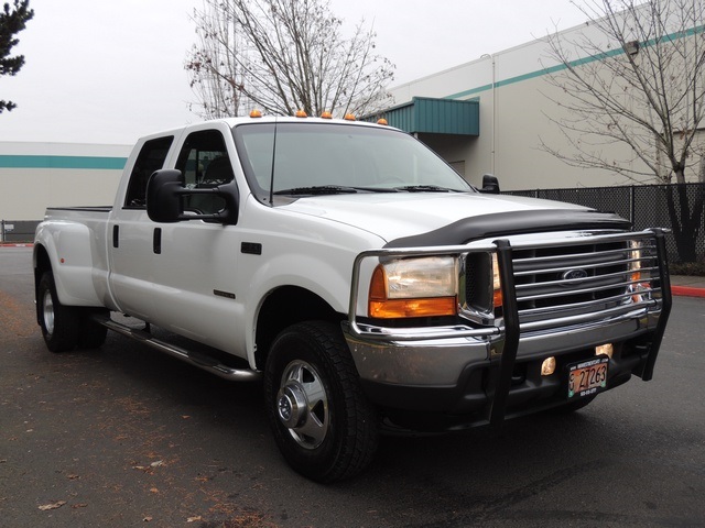 2001 Ford F-350 SD / 4X4 / Dually / 6 Speed Manual / 7.3 L Diesel   - Photo 2 - Portland, OR 97217