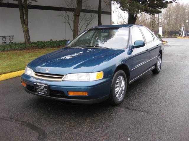 1994 Honda Accord LX   - Photo 1 - Portland, OR 97217