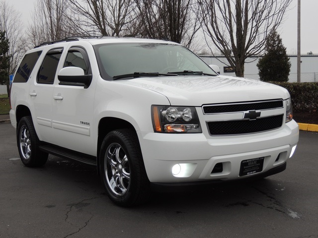2010 Chevrolet Tahoe LT/ 4X4 / Leather/3rd Seat/ Rear DVD/ Remote Start   - Photo 2 - Portland, OR 97217