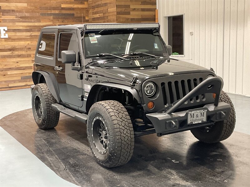 2010 Jeep Wrangler Sahara 2Dr / 4X4 / 3.8L V6 / HARD TOP / LIFTED  / NO RUST / CLEAN - Photo 2 - Gladstone, OR 97027