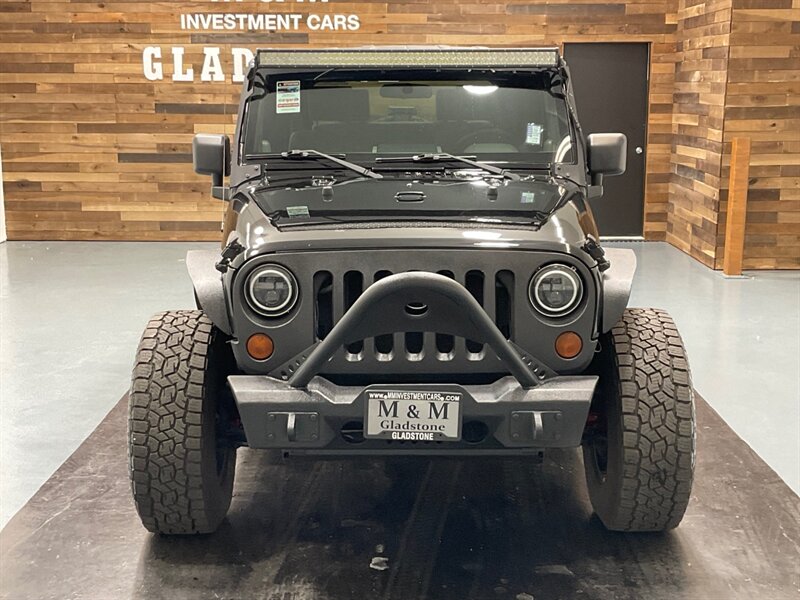 2010 Jeep Wrangler Sahara 2Dr / 4X4 / 3.8L V6 / HARD TOP / LIFTED  / NO RUST / CLEAN - Photo 6 - Gladstone, OR 97027