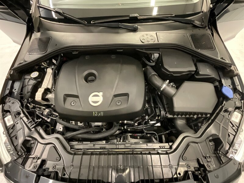 2015 Volvo S60 T5 Drive-E Premier Sedan/ 4Cyl Turbo /54,000 MILES  / Leather & Heated Seats / Sunroof - Photo 40 - Gladstone, OR 97027