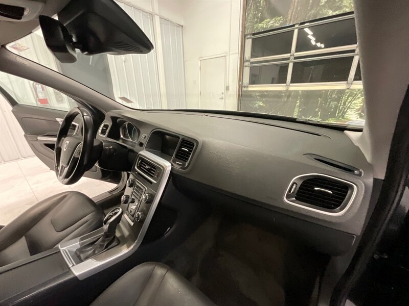 2015 Volvo S60 T5 Drive-E Premier Sedan/ 4Cyl Turbo /54,000 MILES  / Leather & Heated Seats / Sunroof - Photo 14 - Gladstone, OR 97027