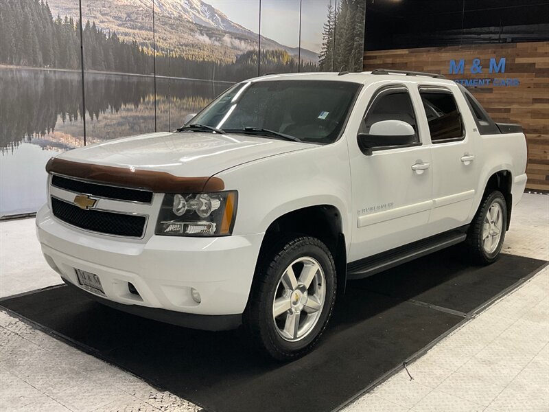 2007 Chevrolet Avalanche LTZ 1500 Sport Utility Truck 4X4 / Leather Heated  / Sunroof / Excel Cond - Photo 25 - Gladstone, OR 97027
