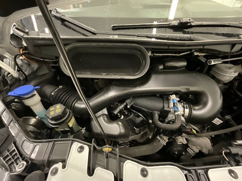 2018 Ford Transit 150 CARGO VAN / 3.7L V6 / 1-OWNER   - Photo 34 - Gladstone, OR 97027
