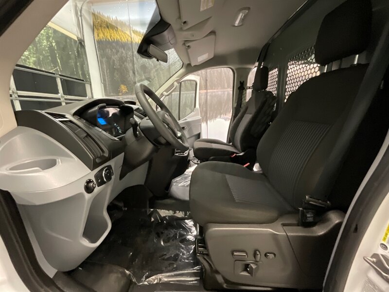 2018 Ford Transit 150 CARGO VAN / 3.7L V6 / 1-OWNER   - Photo 39 - Gladstone, OR 97027