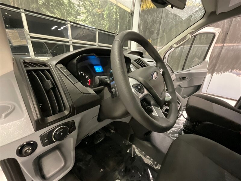 2018 Ford Transit 150 CARGO VAN / 3.7L V6 / 1-OWNER   - Photo 16 - Gladstone, OR 97027