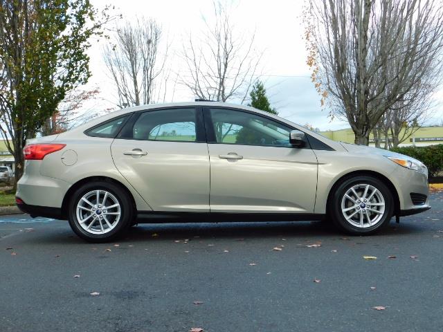 2015 Ford Focus SE / Sunroof / Backup Camera / NEW TIRES / Excel C   - Photo 4 - Portland, OR 97217