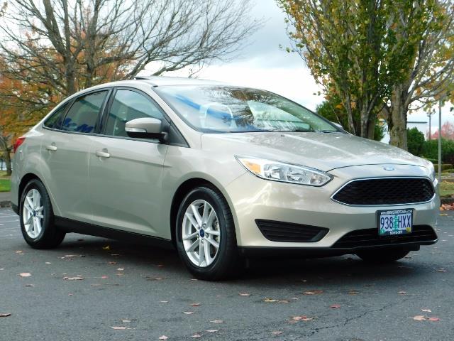 2015 Ford Focus SE / Sunroof / Backup Camera / NEW TIRES / Excel C   - Photo 2 - Portland, OR 97217