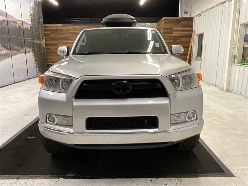 2013 Toyota 4Runner Limited 4X4 / 3RD ROW SEAT / LIFTED / Navigation  / Leather & Heated Seats / Navigation & Backup Camera / Luggage Rack / Sunroof / METHOD WHEELS - Photo 5 - Gladstone, OR 97027